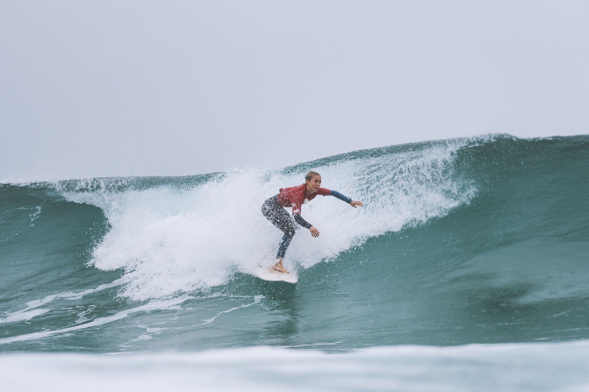 Fien (15 ans) est championne de Belgique de golf surf "shortboard" (2022)